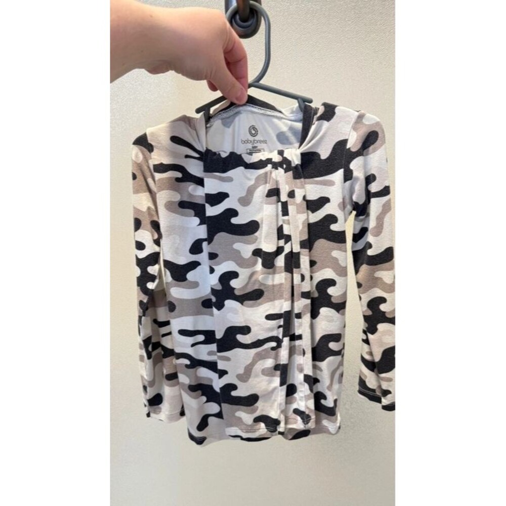 Baby Breez neutral camo bamboo pjs 5/6T